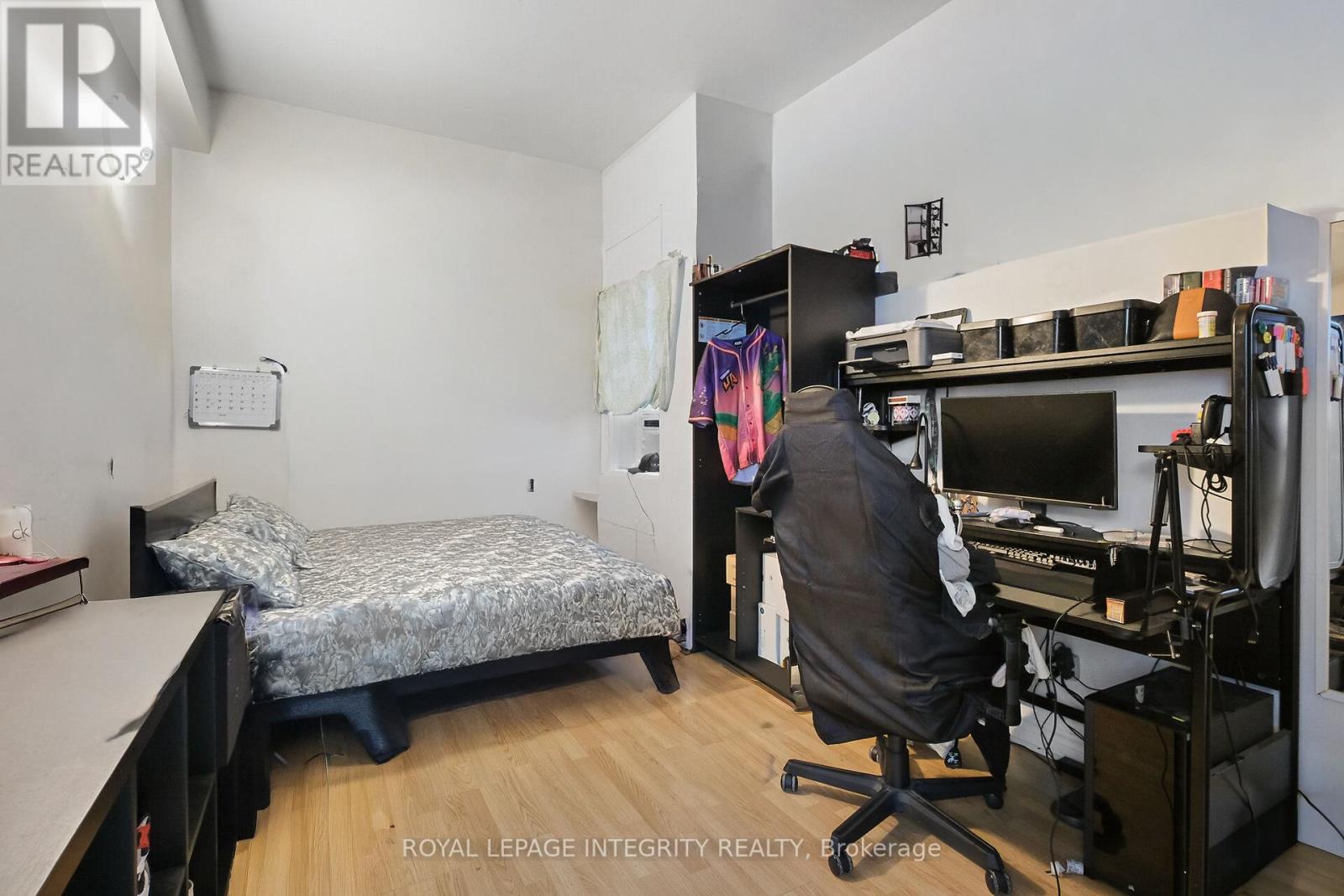 6 - 202 Rochester Street, Ottawa, Ontario K1R 7M6 - Photo 9 - X12372575