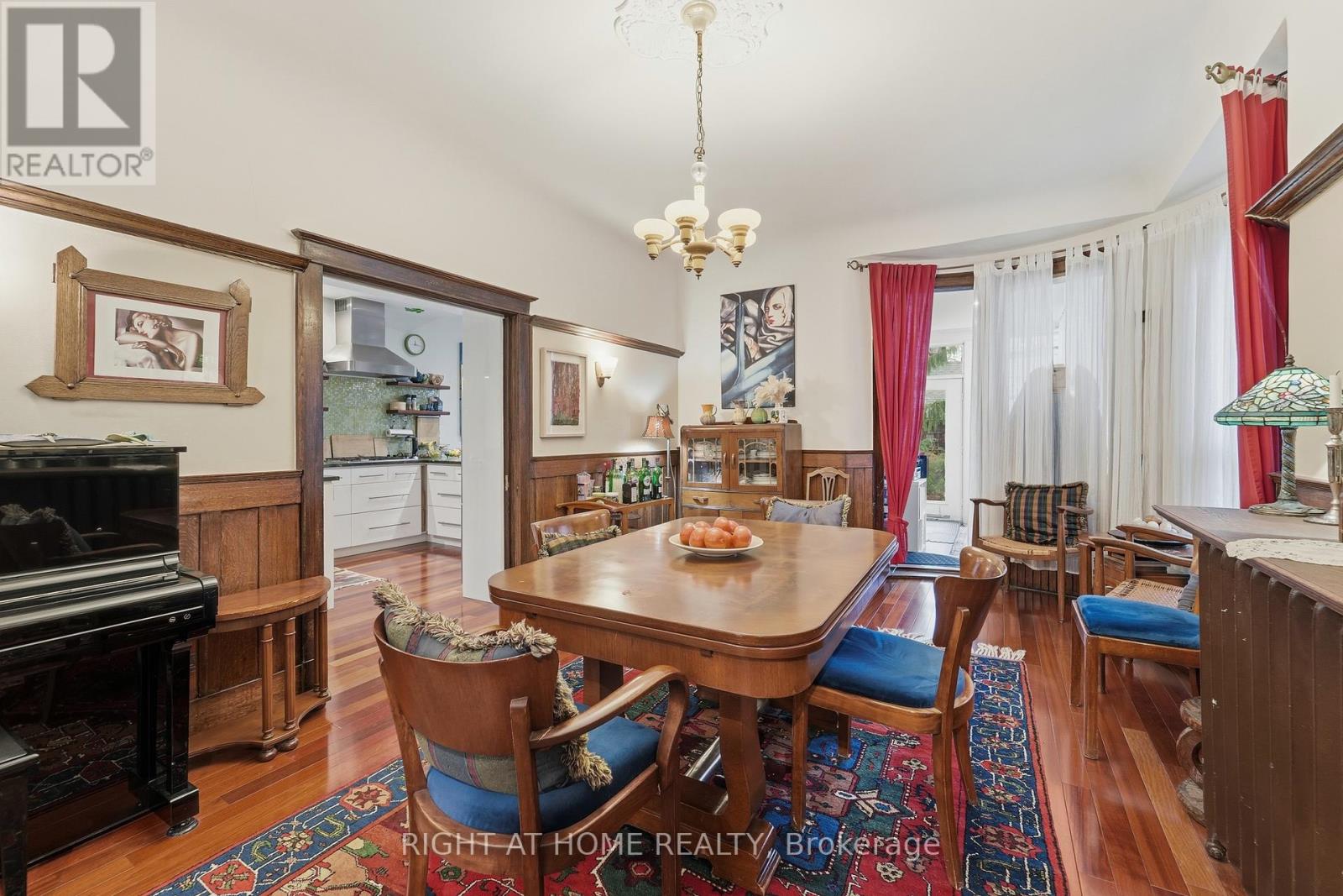 415 Palmerston Boulevard, Toronto, Ontario  M6G 2N7 - Photo 14 - C12550494