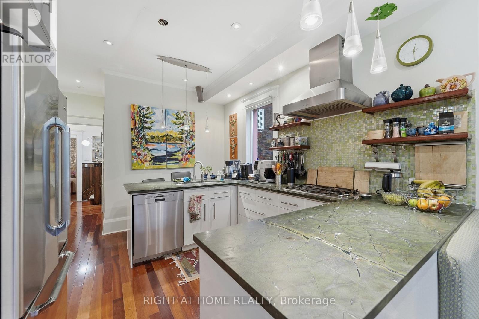 415 Palmerston Boulevard, Toronto, Ontario  M6G 2N7 - Photo 22 - C12550494