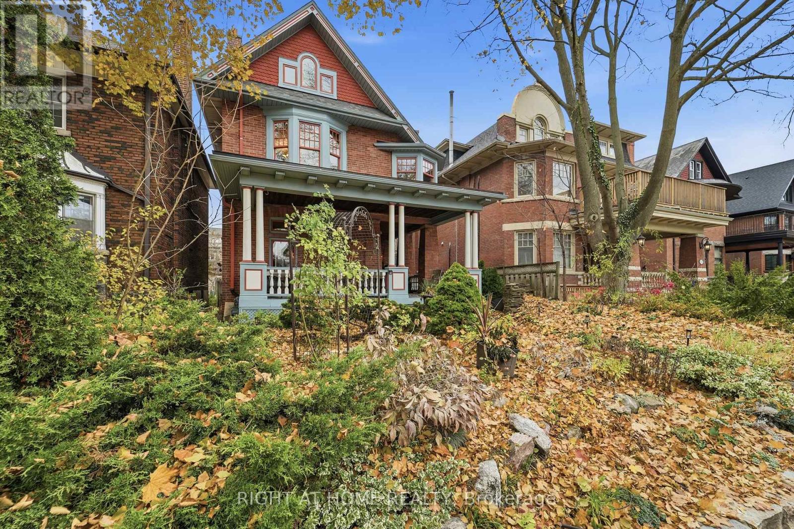 415 Palmerston Boulevard, Toronto, Ontario  M6G 2N7 - Photo 3 - C12550494