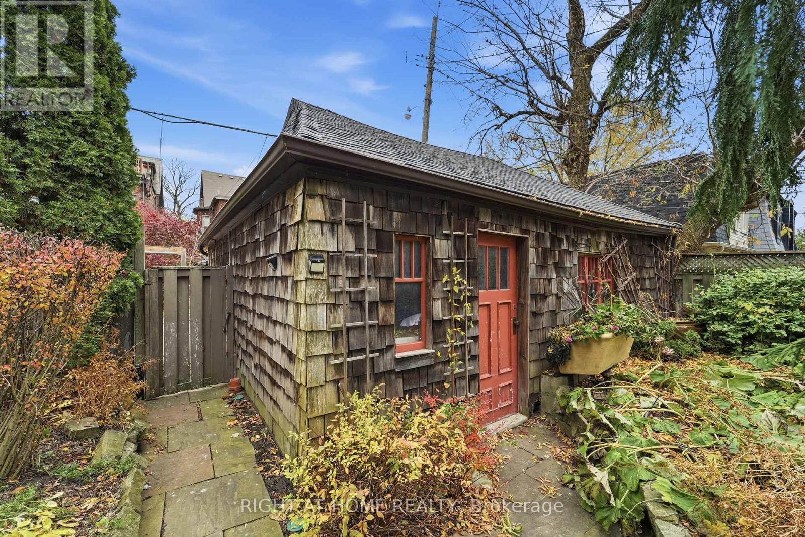 415 Palmerston Boulevard, Toronto, Ontario  M6G 2N7 - Photo 47 - C12550494