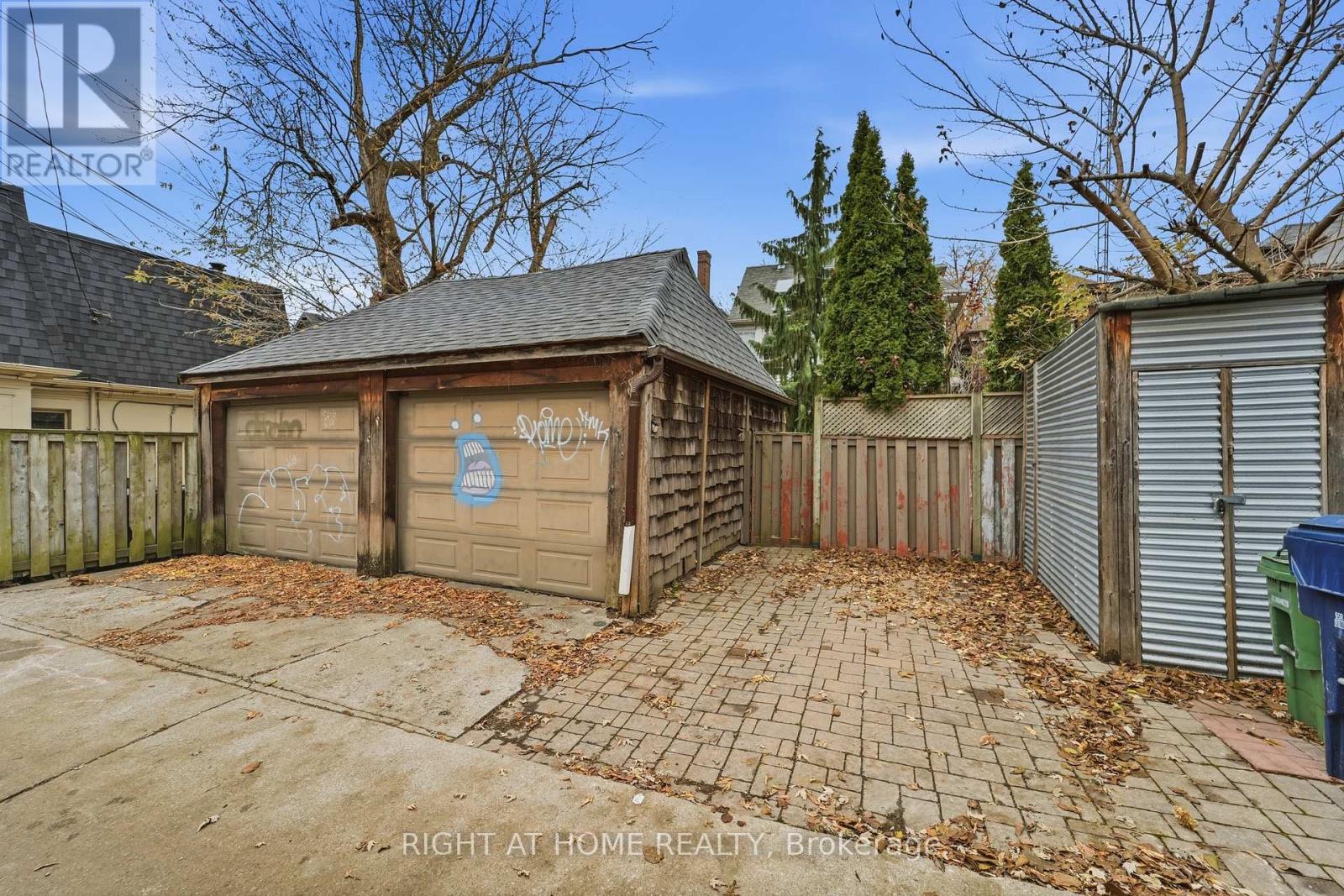 415 Palmerston Boulevard, Toronto, Ontario  M6G 2N7 - Photo 48 - C12550494