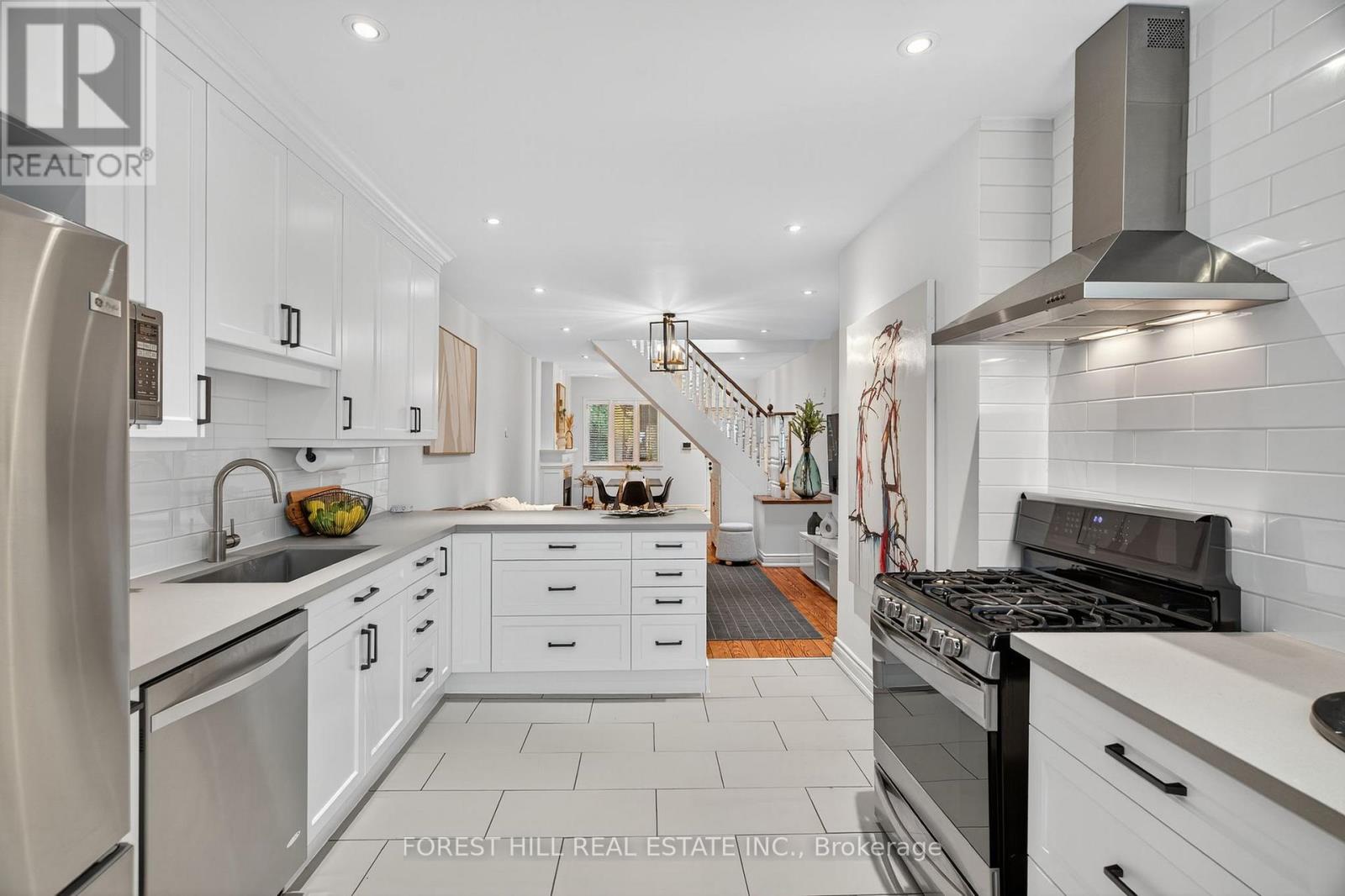 133 Ellsworth Avenue, Toronto, Ontario  M6G 2K5 - Photo 12 - C12550510