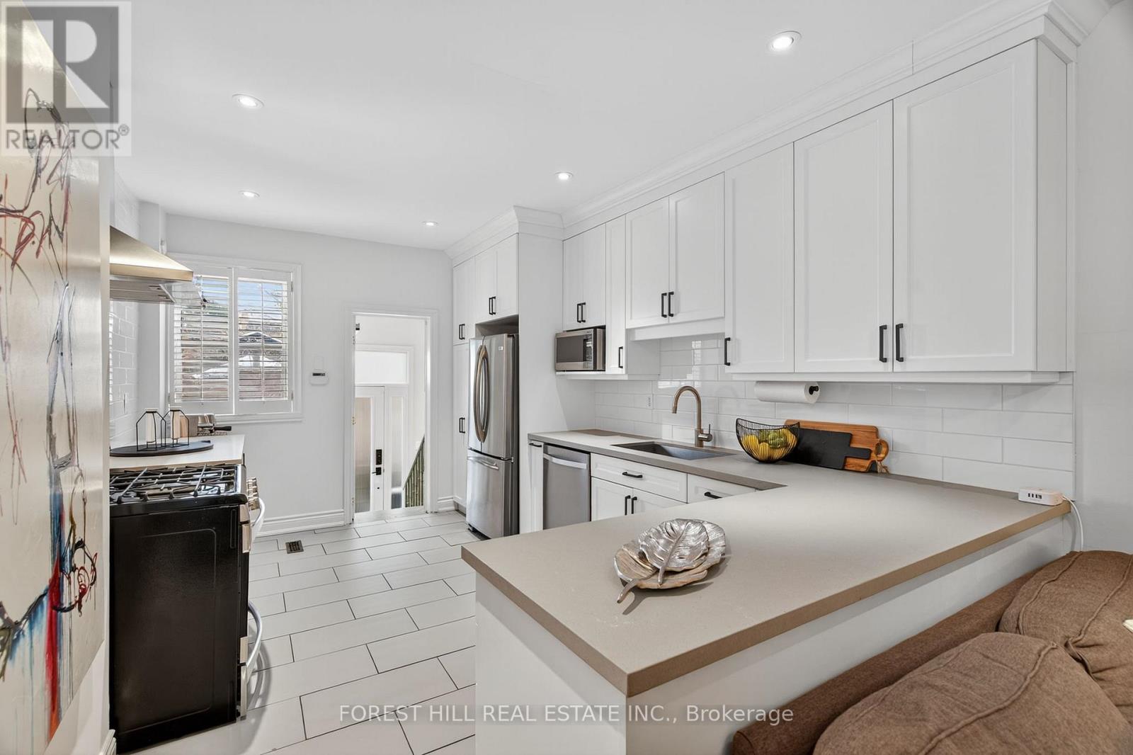 133 Ellsworth Avenue, Toronto, Ontario  M6G 2K5 - Photo 15 - C12550510