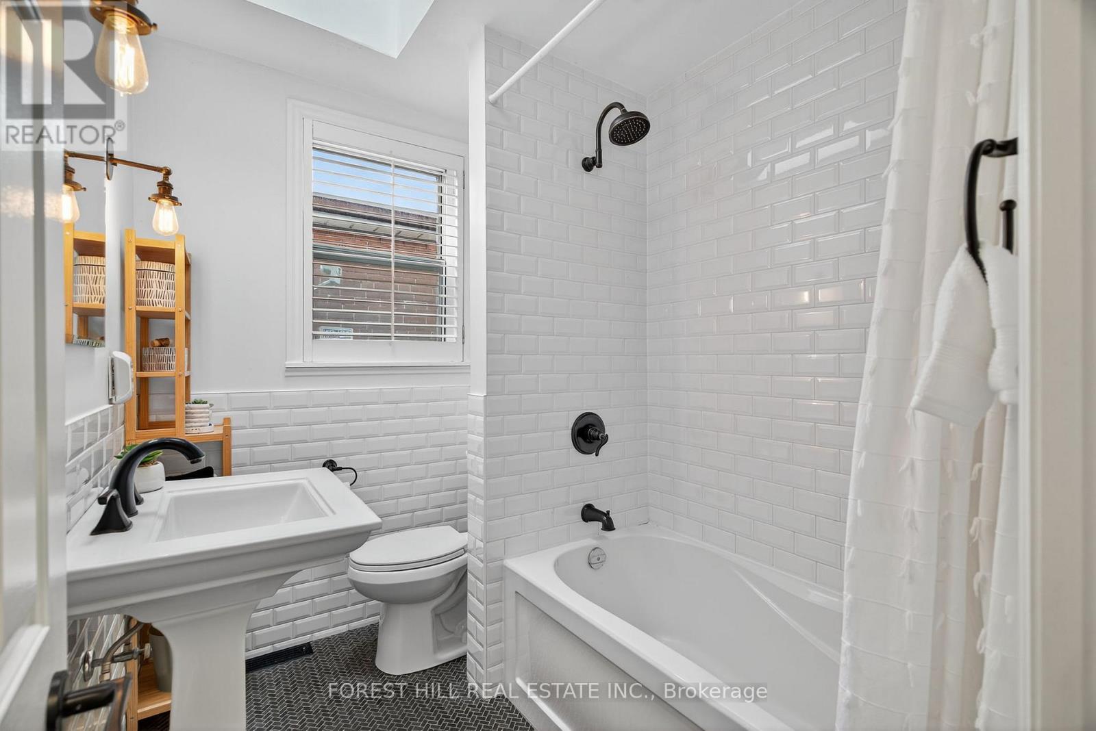 133 Ellsworth Avenue, Toronto, Ontario  M6G 2K5 - Photo 23 - C12550510