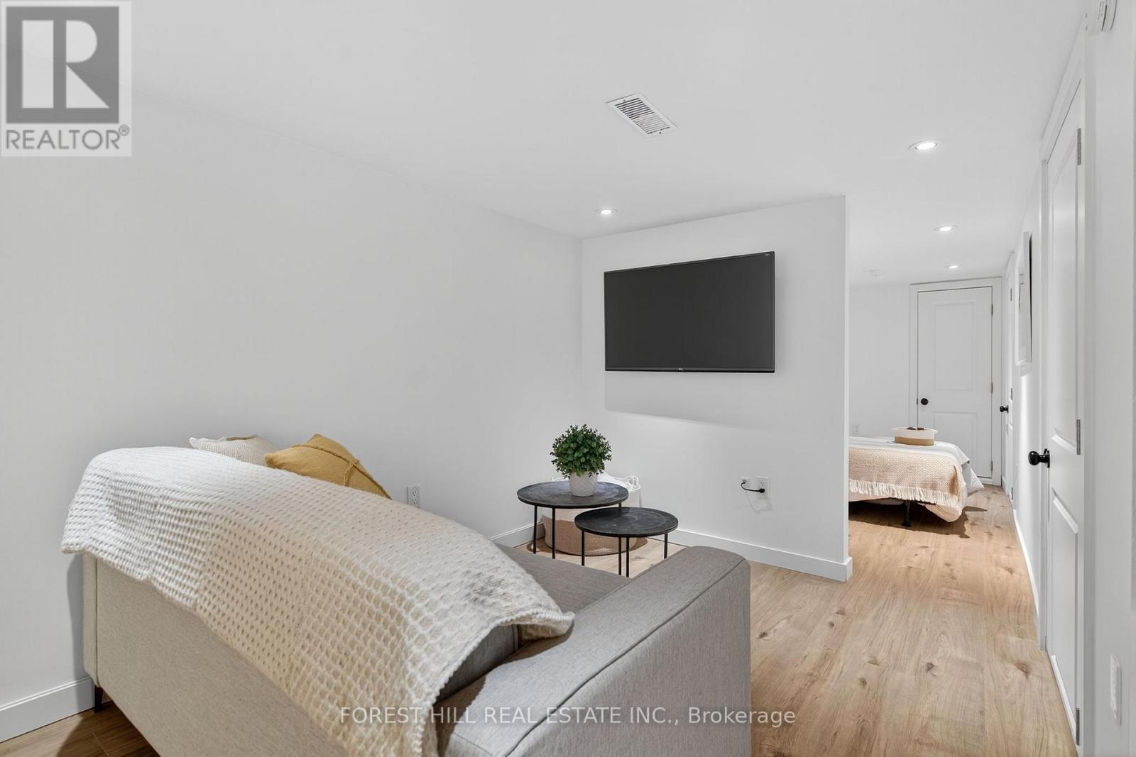 133 Ellsworth Avenue, Toronto, Ontario  M6G 2K5 - Photo 37 - C12550510