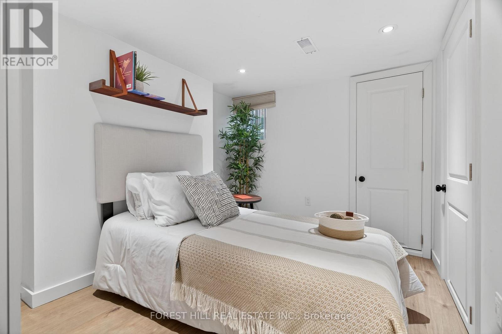 133 Ellsworth Avenue, Toronto, Ontario  M6G 2K5 - Photo 38 - C12550510