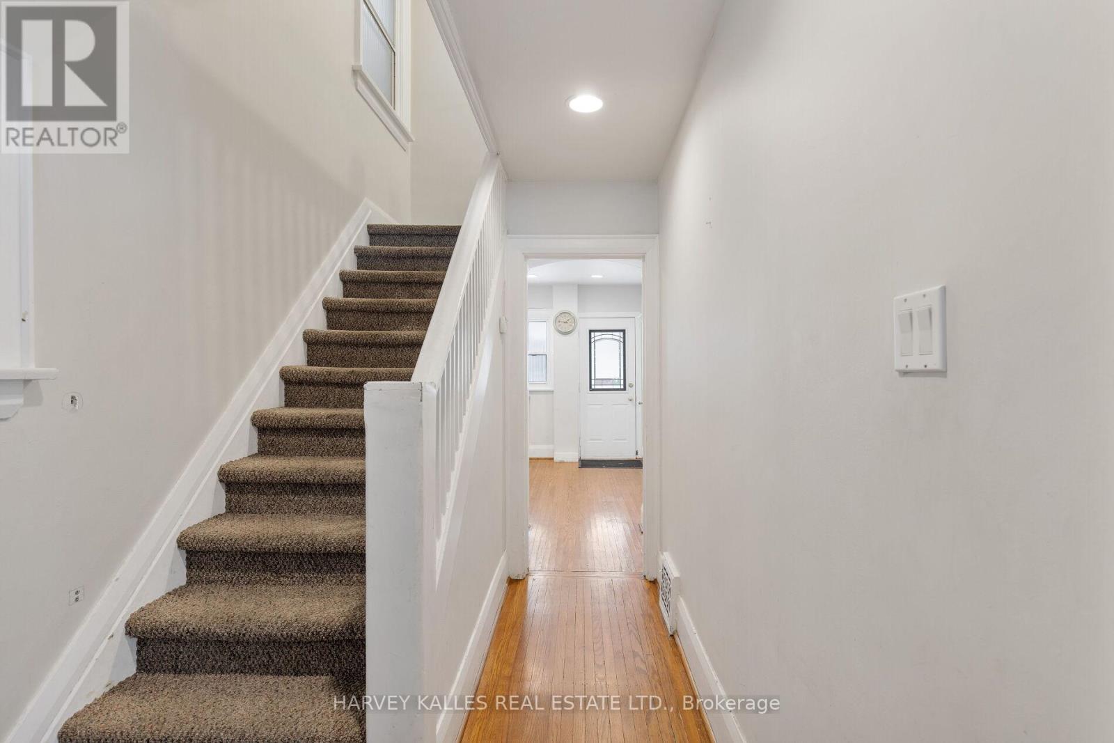 511 Davenport Road, Toronto, Ontario  M4V 1B8 - Photo 4 - C12550072