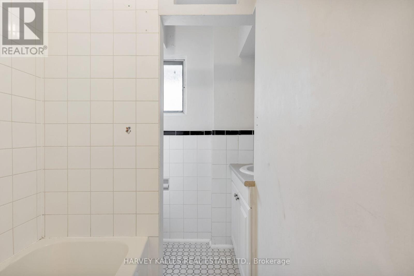 511 Davenport Road, Toronto, Ontario  M4V 1B8 - Photo 12 - C12550072