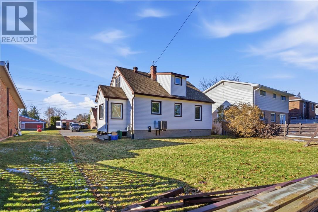 844 Churchill Avenue, Sudbury, Ontario P3A 3Z9 - Photo 3 - 2125668