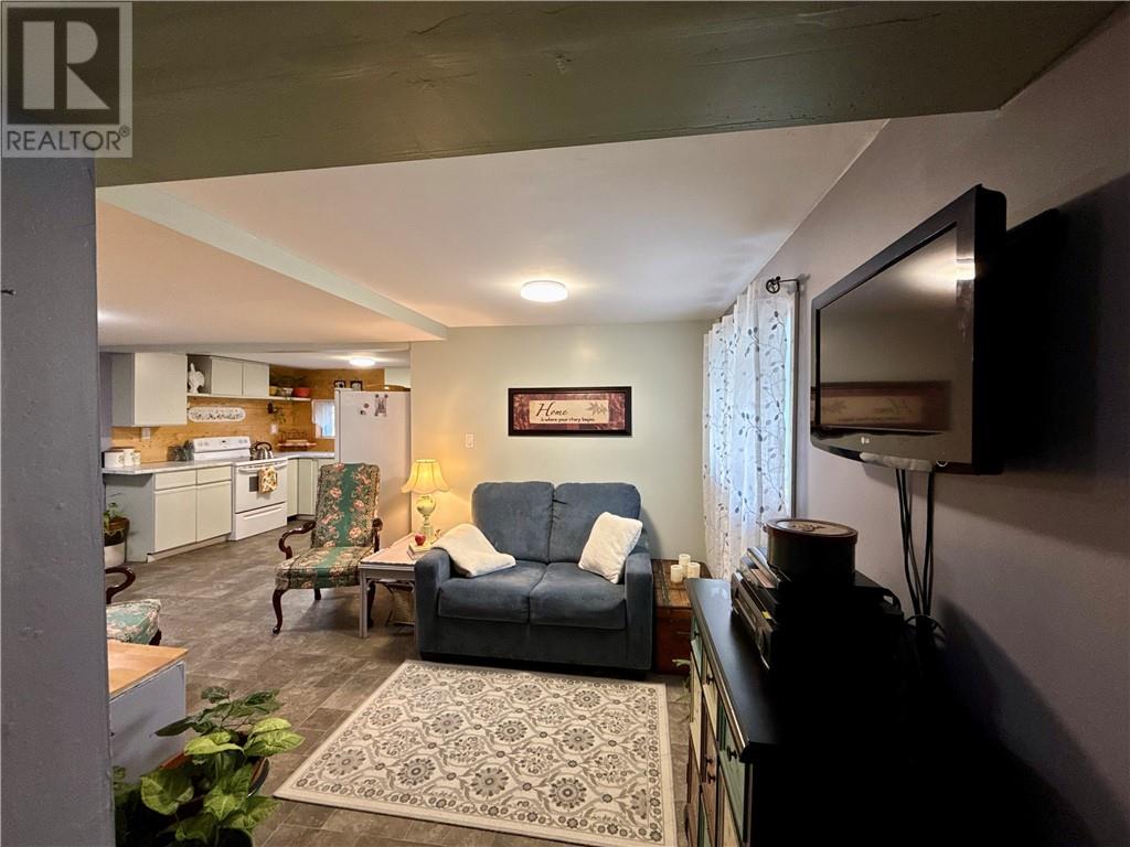 395 King, Massey, Ontario P0P 1P0 - Photo 7 - 2125660