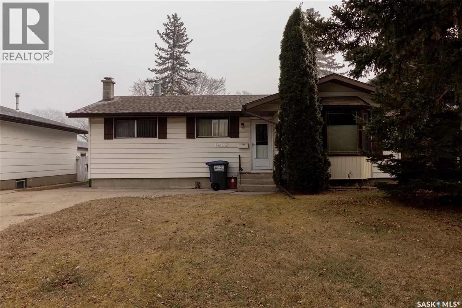 1609 Argyle Avenue, Saskatoon, Saskatchewan  S7H 2W6 - Photo 3 - SK024118