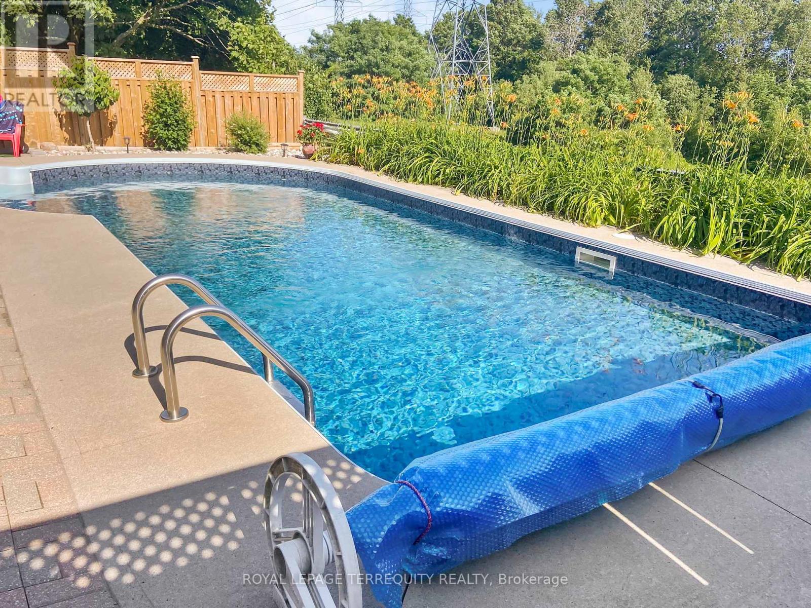 1080 Wildrose Crescent, Pickering, Ontario  L1X 2R3 - Photo 36 - E12550458