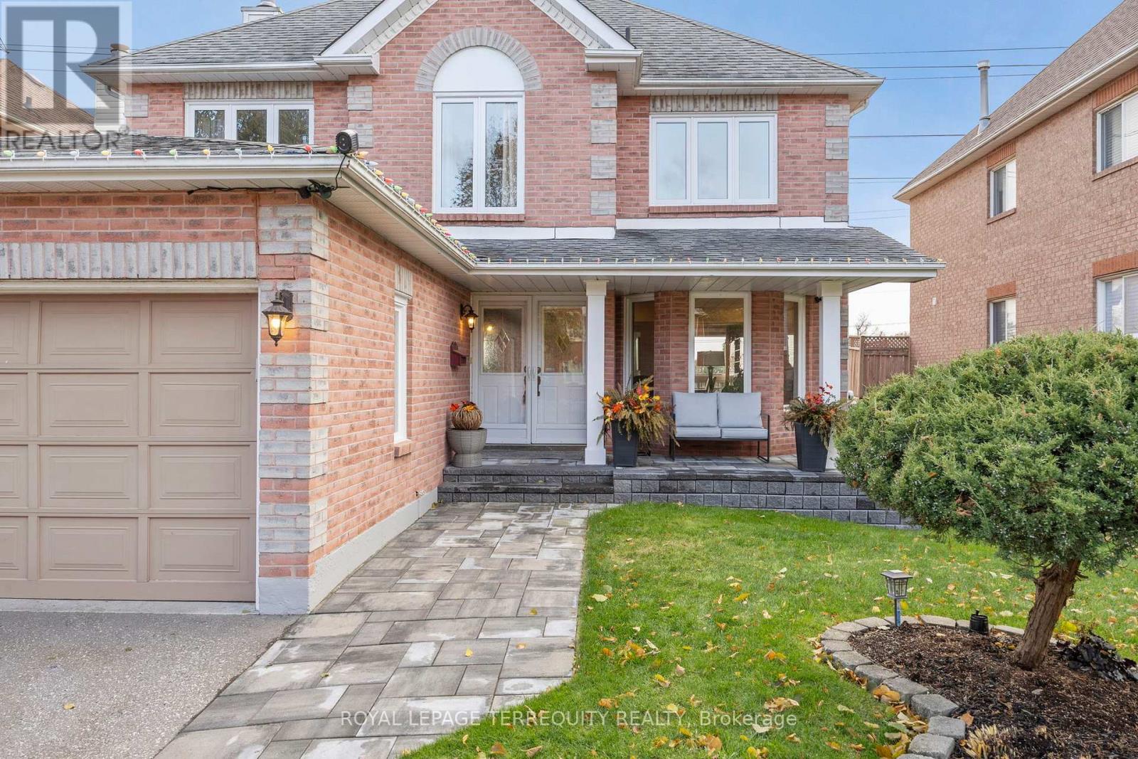 1080 Wildrose Crescent, Pickering, Ontario  L1X 2R3 - Photo 4 - E12550458