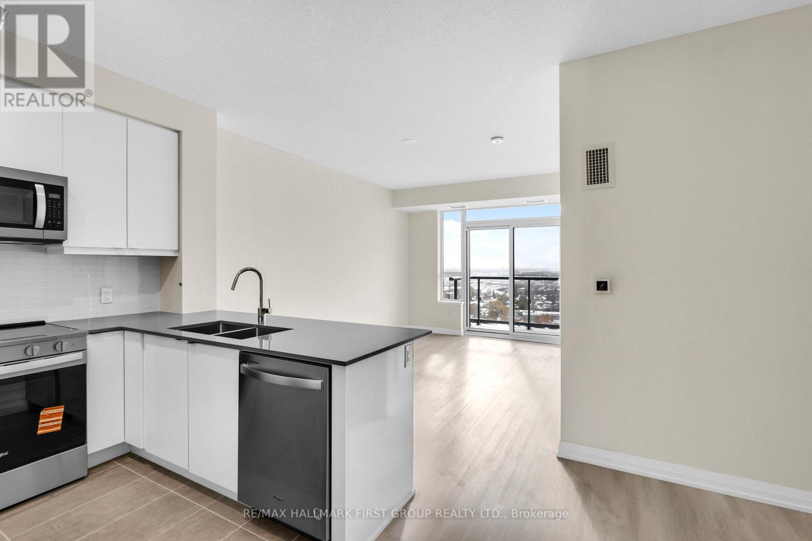 2408 - 3260 Sheppard Avenue, Toronto, Ontario  M1T 3K3 - Photo 6 - E12550516