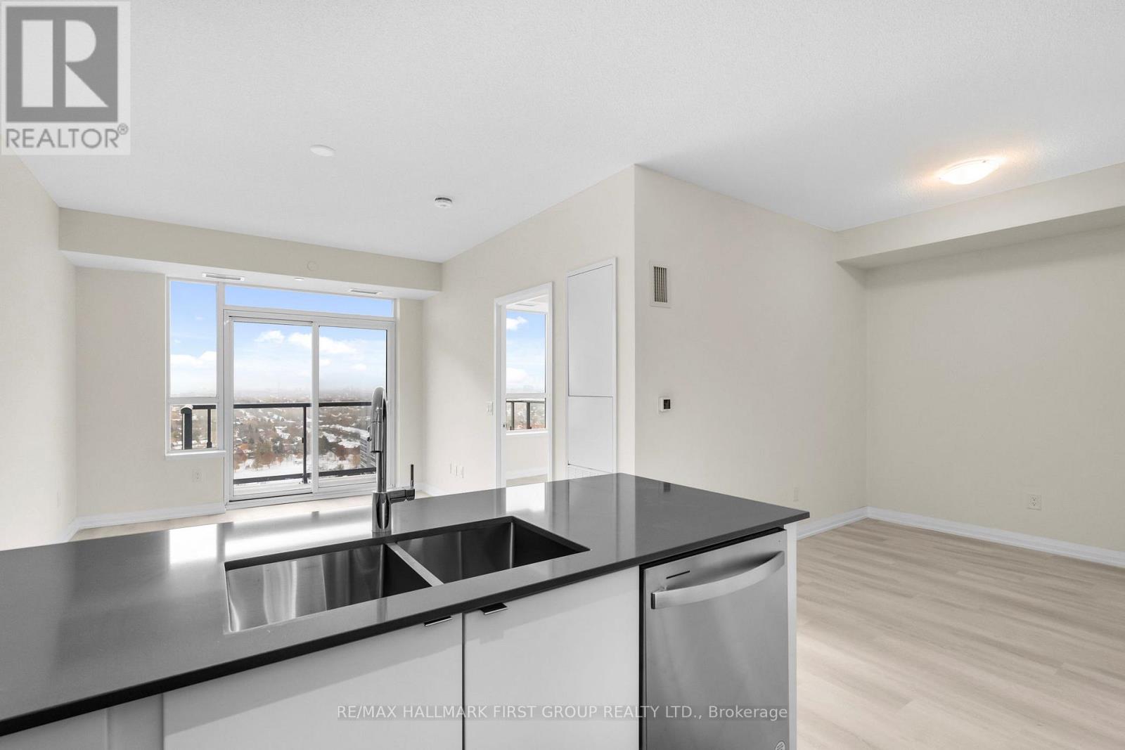 2408 - 3260 Sheppard Avenue, Toronto, Ontario  M1T 3K3 - Photo 7 - E12550516