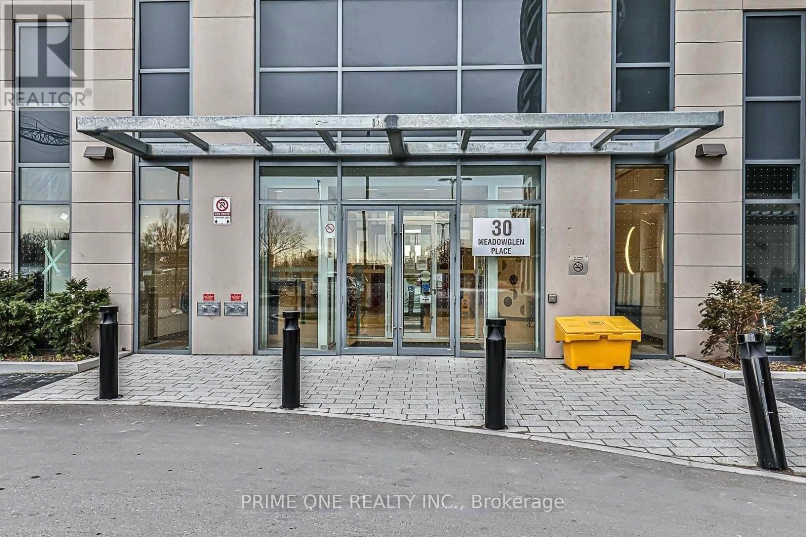 618 - 30 Meadowglen Place, Toronto, Ontario  M1G 0A6 - Photo 3 - E12550542