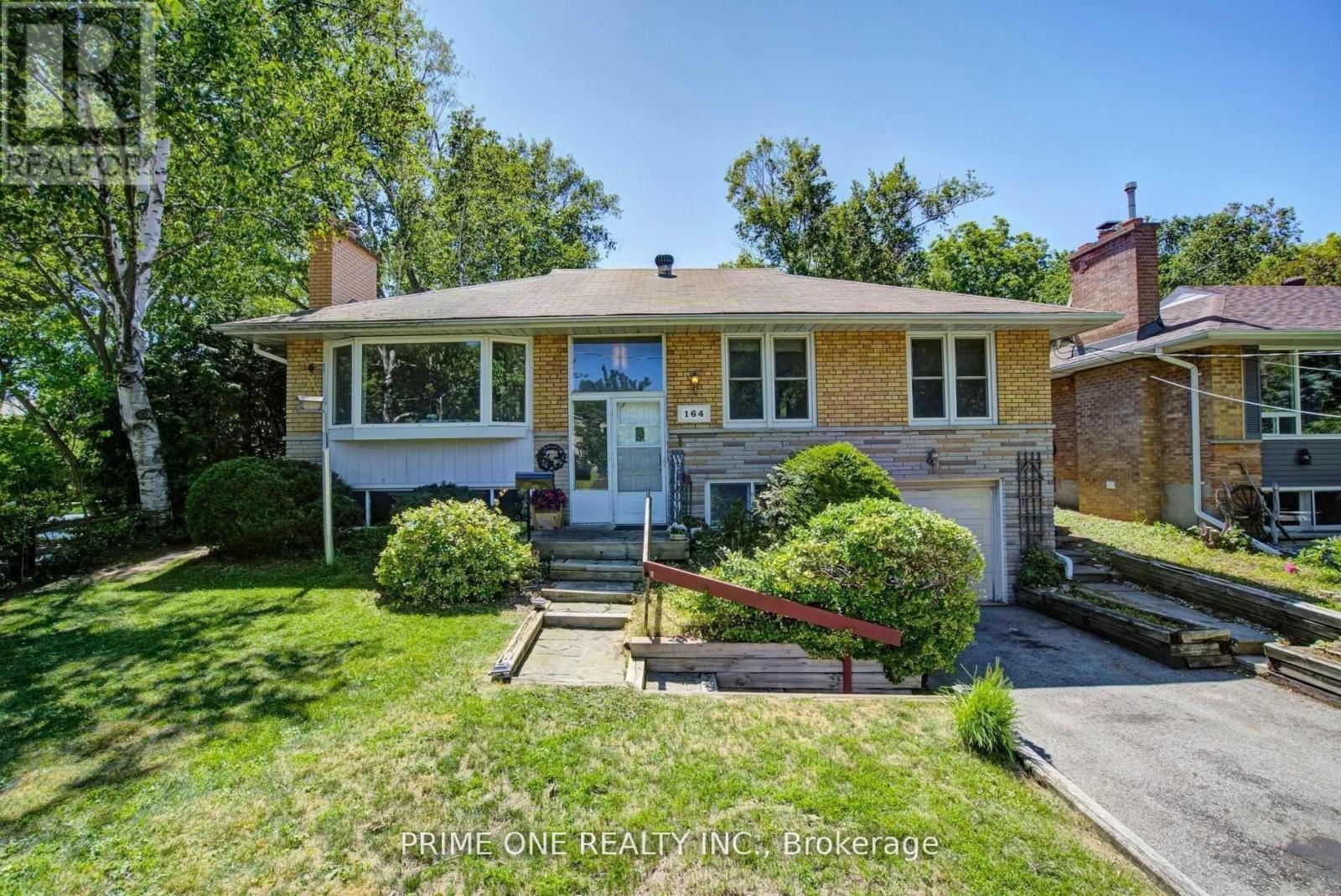 MAIN - 164 MEADOWVALE ROAD, Toronto, Ontario