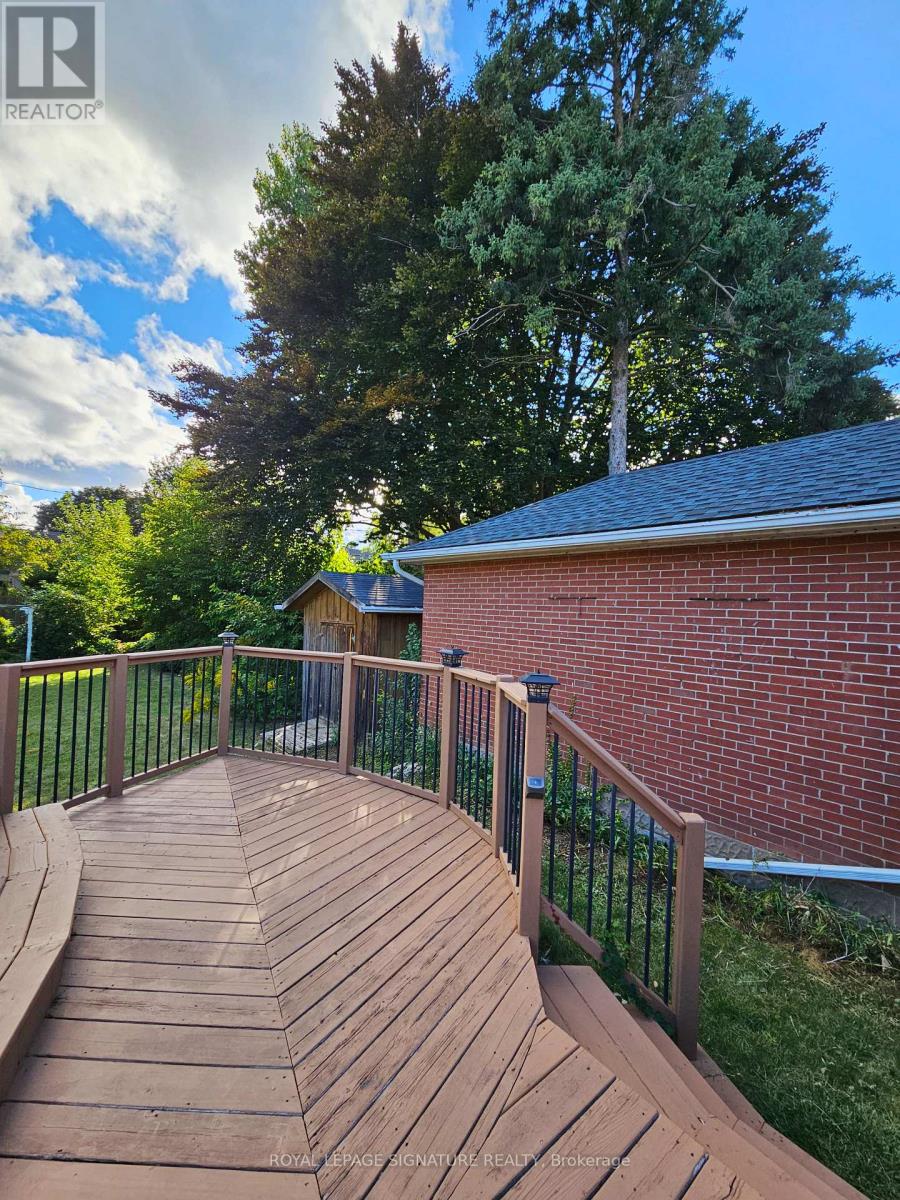 964 King Road, Burlington, Ontario L7T 3L3 - Photo 25 - W12514118