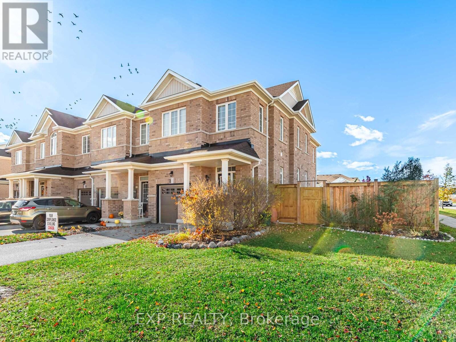 2 ANGELA STREET, Bradford West Gwillimbury, Ontario