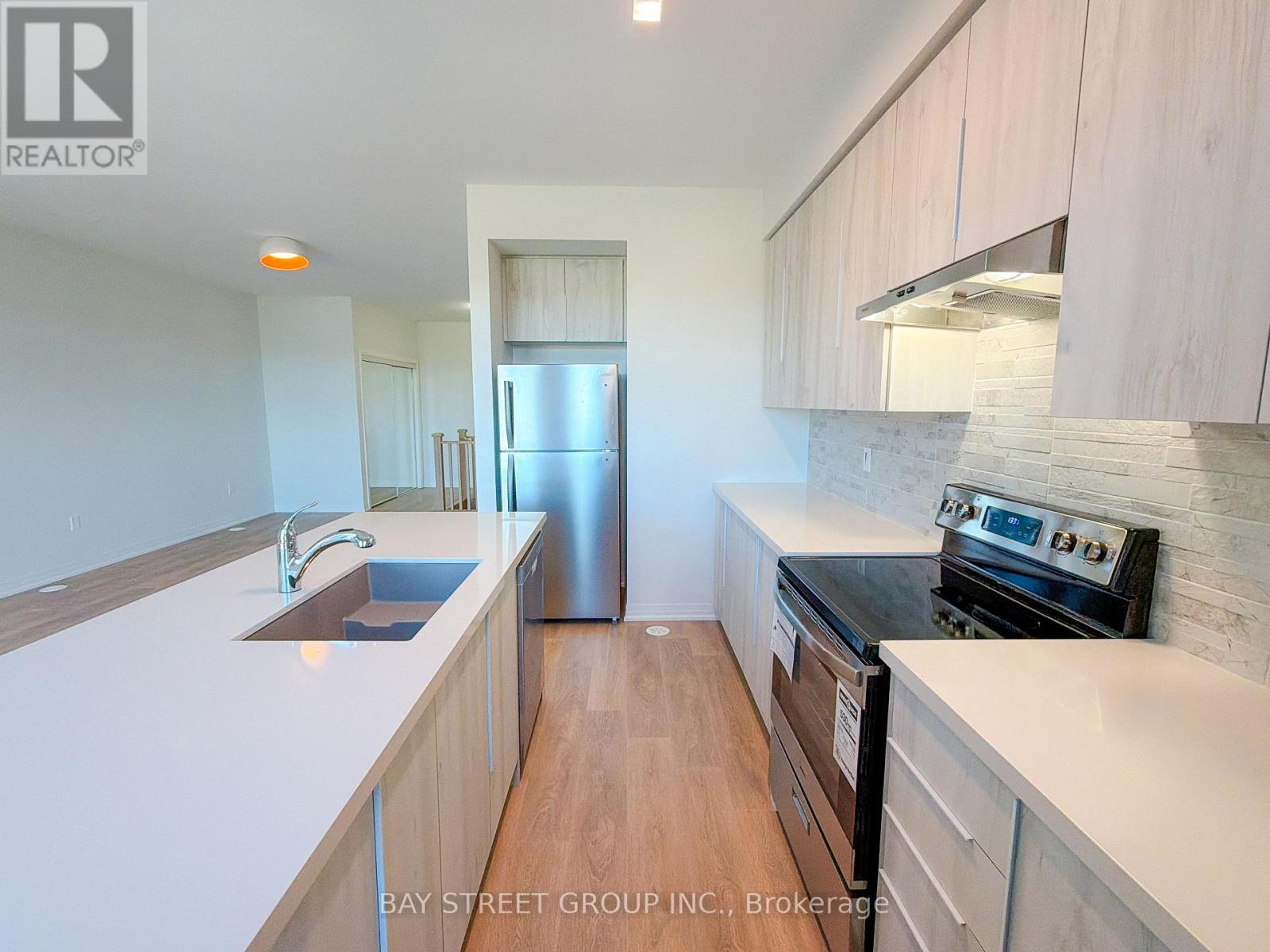 1 - 55 Harold Wilson Lane, Richmond Hill, Ontario  L4S 1N5 - Photo 5 - N12550396