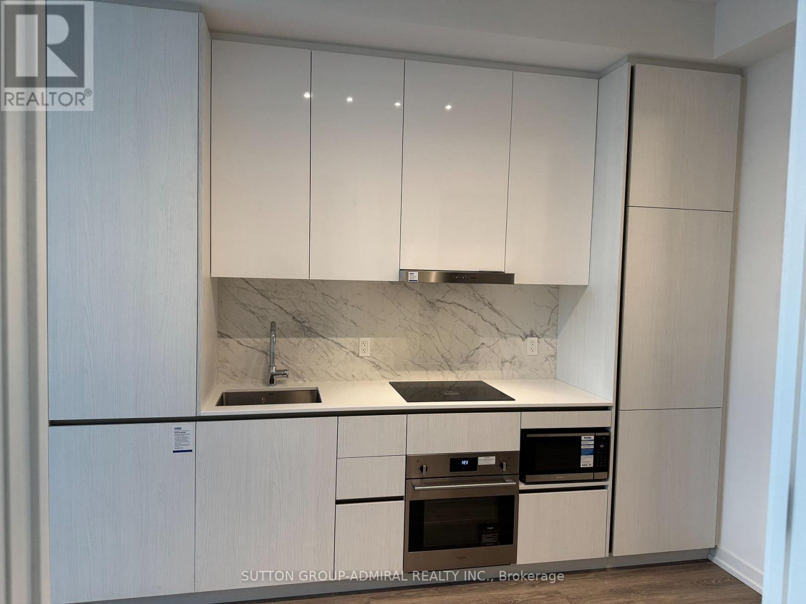 1608 - 8 Interchange Way E, Vaughan, Ontario  L4K 0R2 - Photo 15 - N12550406