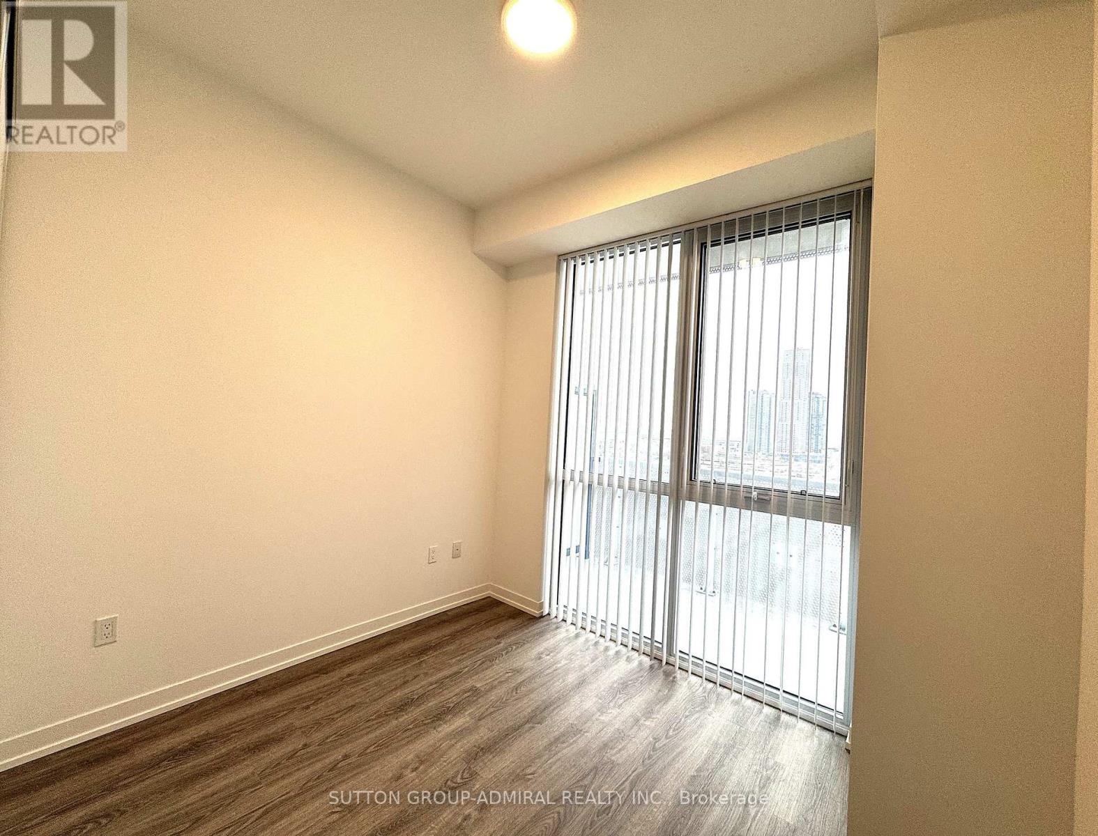 1608 - 8 Interchange Way E, Vaughan, Ontario  L4K 0R2 - Photo 18 - N12550406