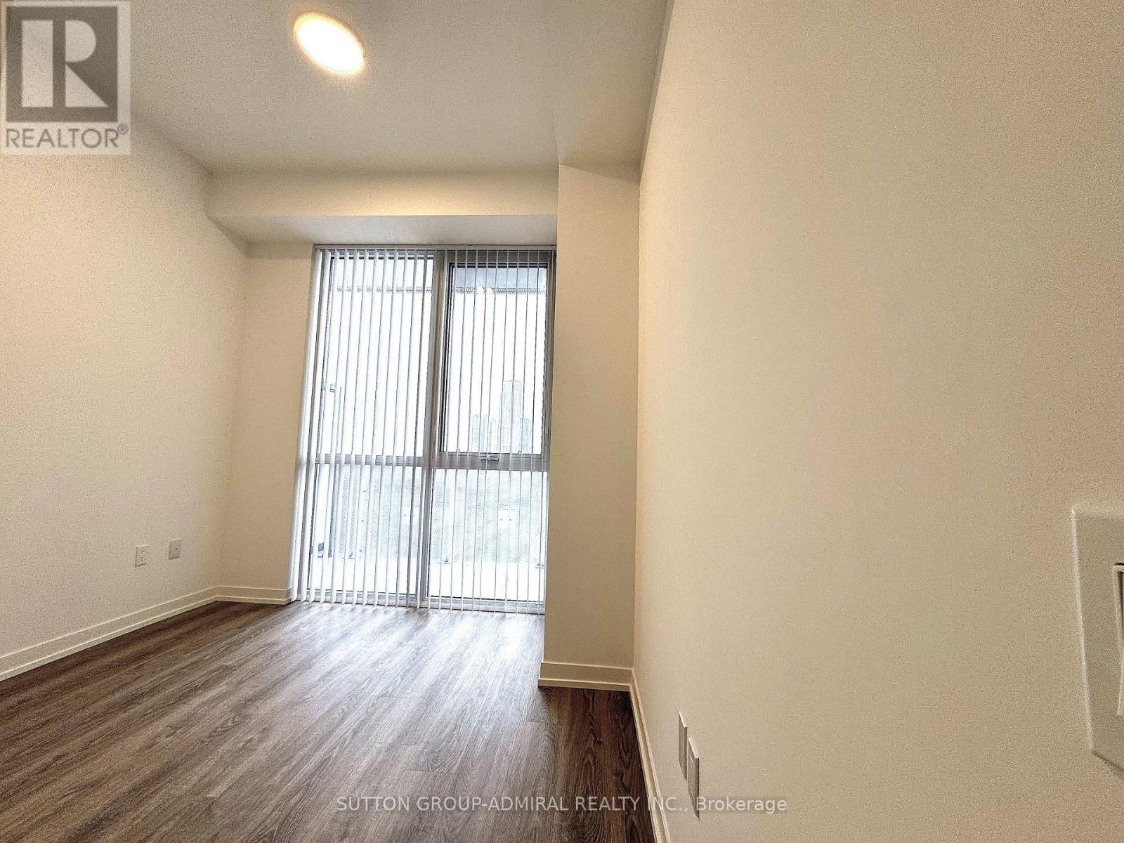 1608 - 8 Interchange Way E, Vaughan, Ontario  L4K 0R2 - Photo 19 - N12550406