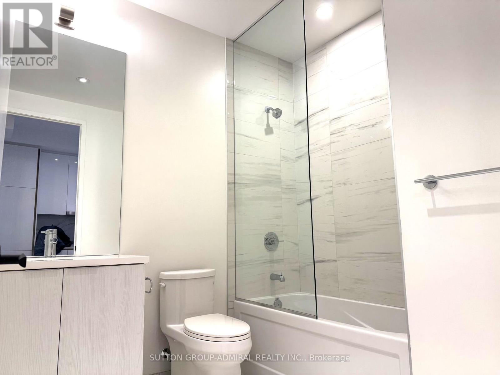 1608 - 8 Interchange Way E, Vaughan, Ontario  L4K 0R2 - Photo 25 - N12550406