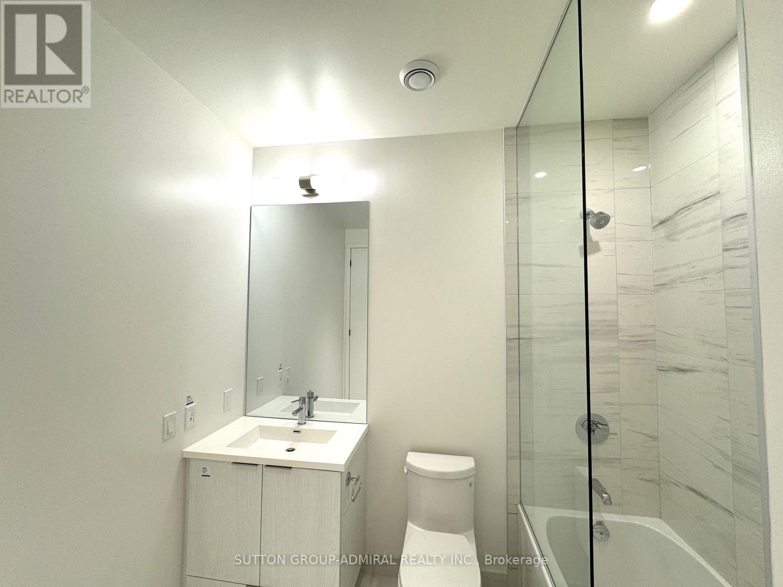 1608 - 8 Interchange Way E, Vaughan, Ontario  L4K 0R2 - Photo 27 - N12550406