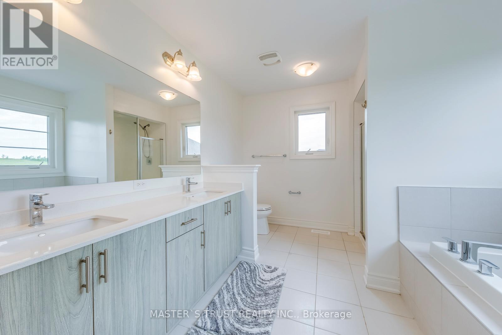 78 Tesla Crescent, East Gwillimbury, Ontario  L9N 0T3 - Photo 14 - N12550414