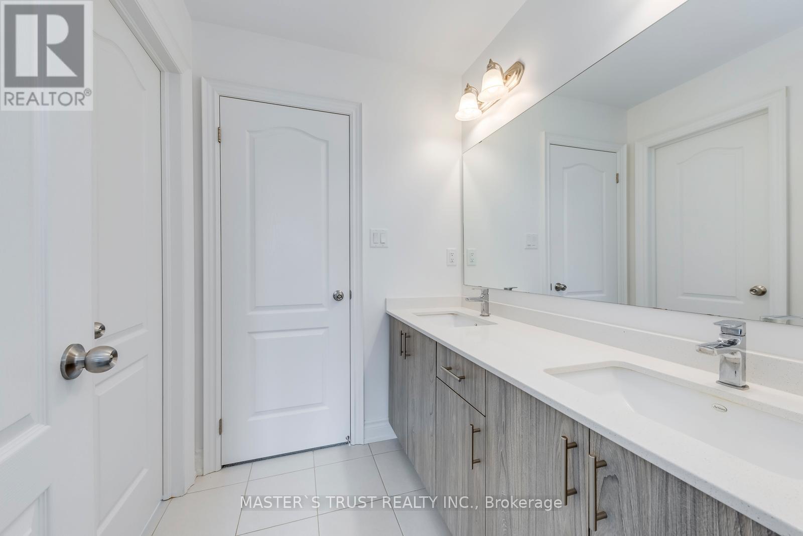 78 Tesla Crescent, East Gwillimbury, Ontario  L9N 0T3 - Photo 16 - N12550414