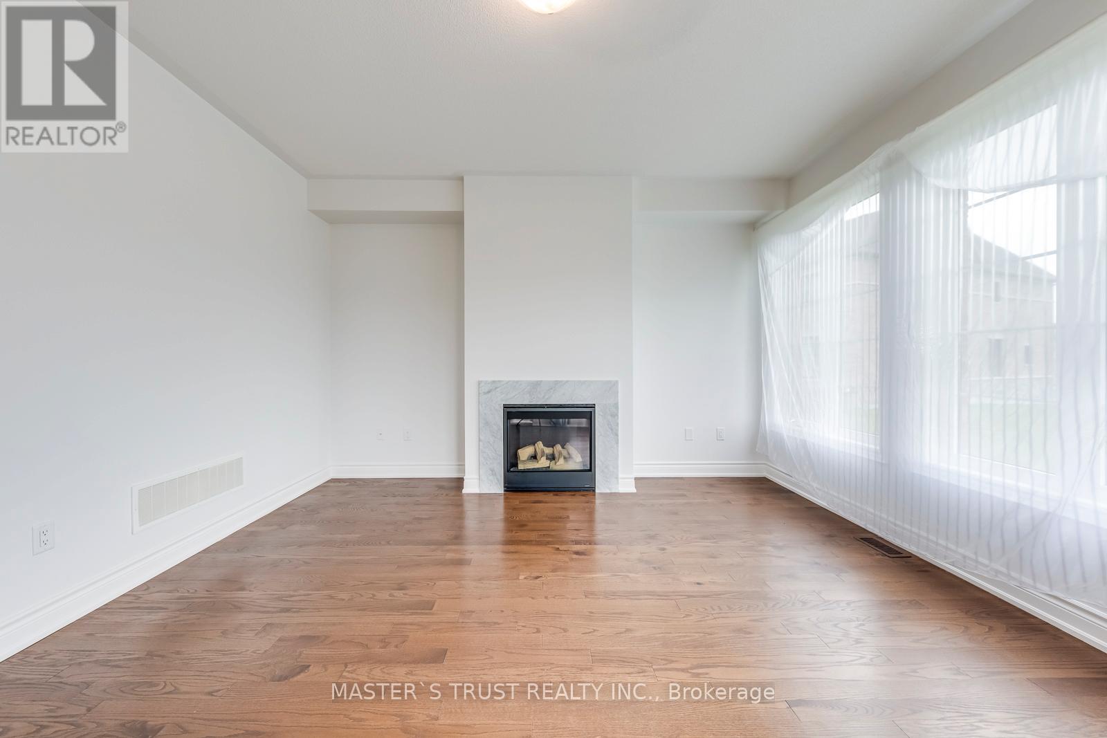 78 Tesla Crescent, East Gwillimbury, Ontario  L9N 0T3 - Photo 6 - N12550414