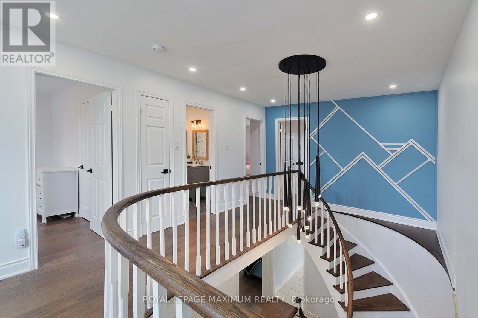 27 Looking Glass Crescent, Vaughan, Ontario  L4L 5M8 - Photo 28 - N12550426