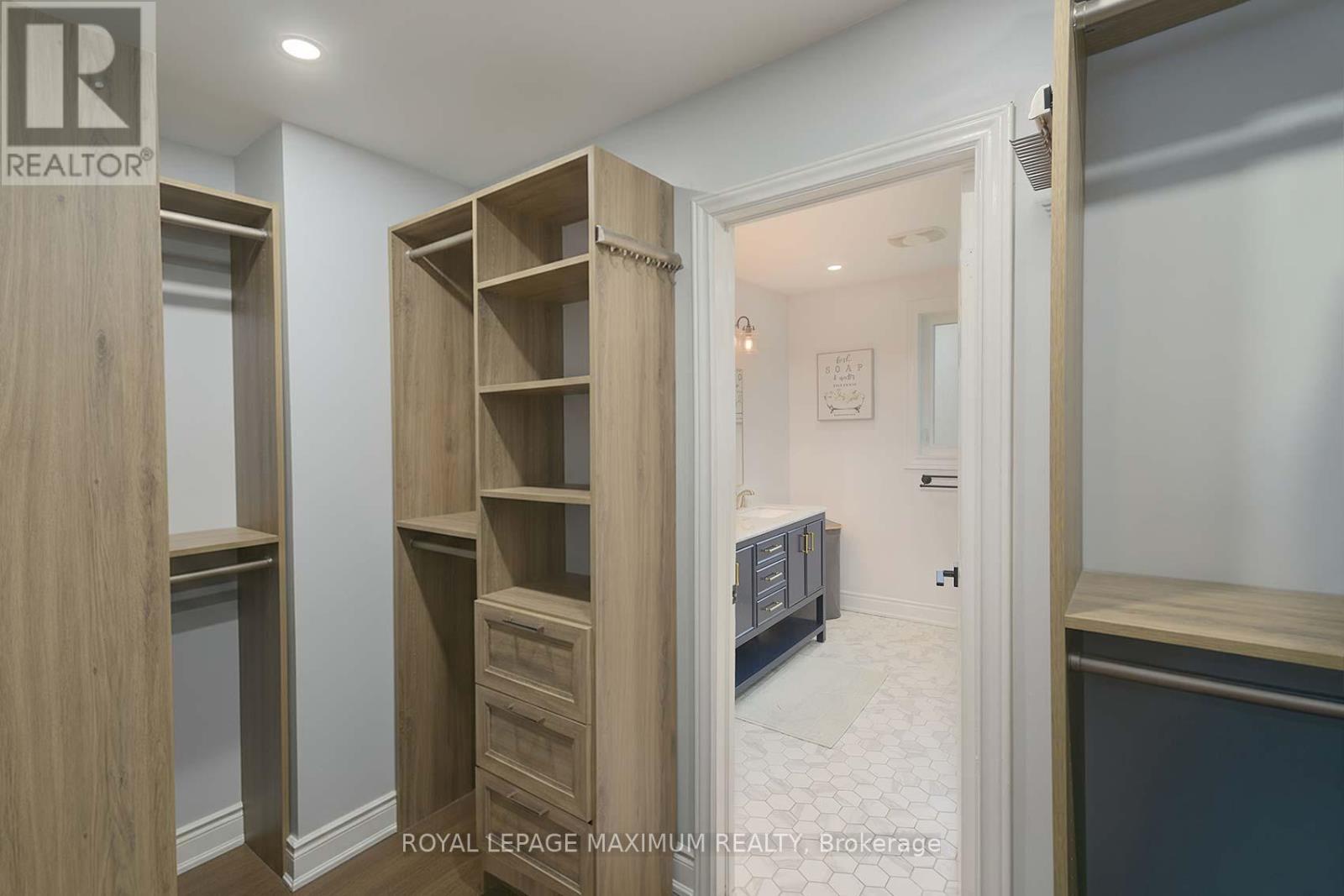 27 Looking Glass Crescent, Vaughan, Ontario  L4L 5M8 - Photo 35 - N12550426