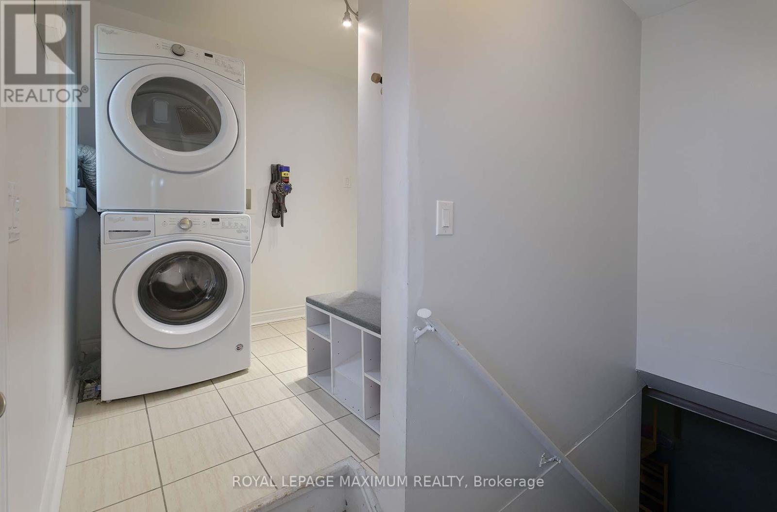 27 Looking Glass Crescent, Vaughan, Ontario  L4L 5M8 - Photo 43 - N12550426