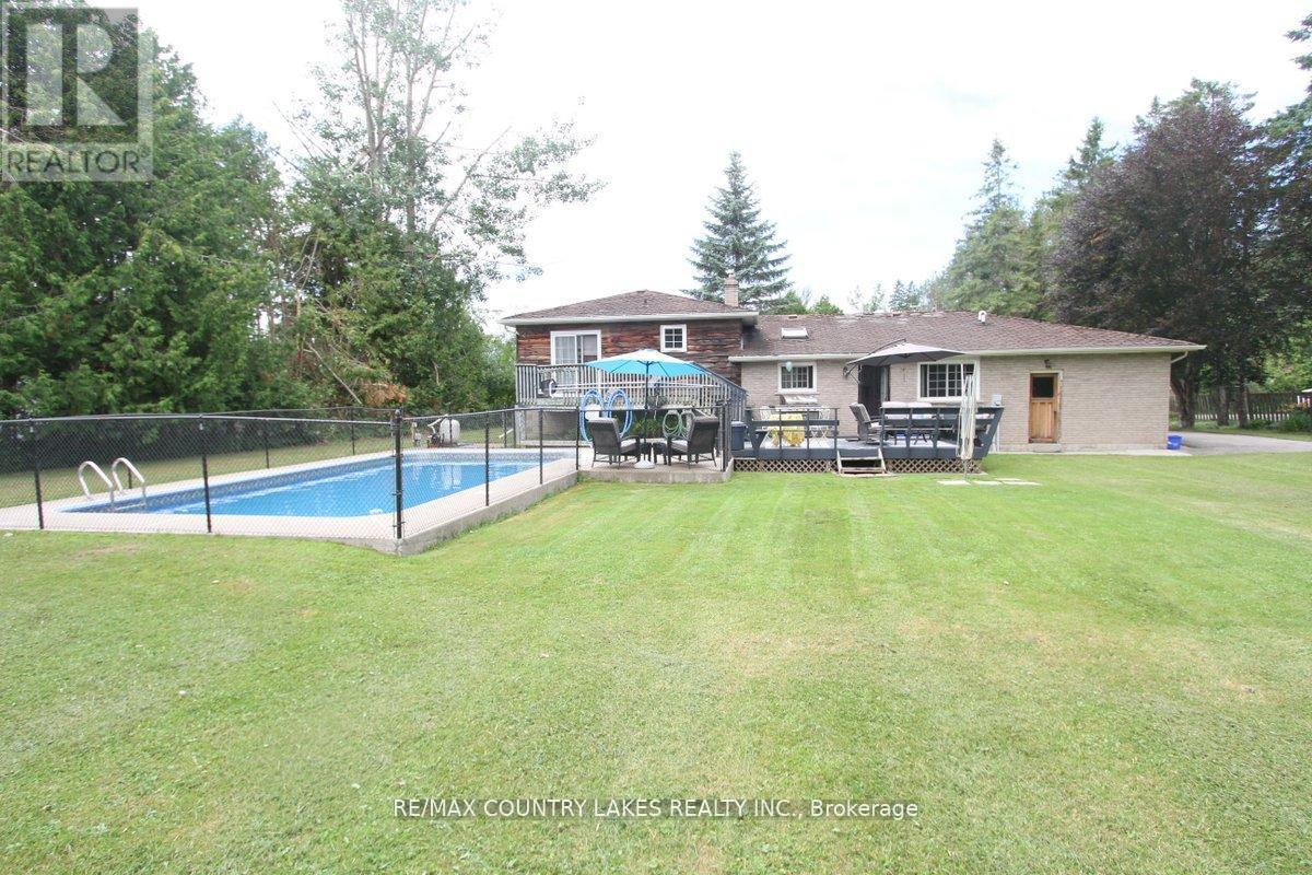 25725 Maple Beach Road, Brock (Beaverton), Ontario  L0K 1A0 - Photo 4 - N12550444