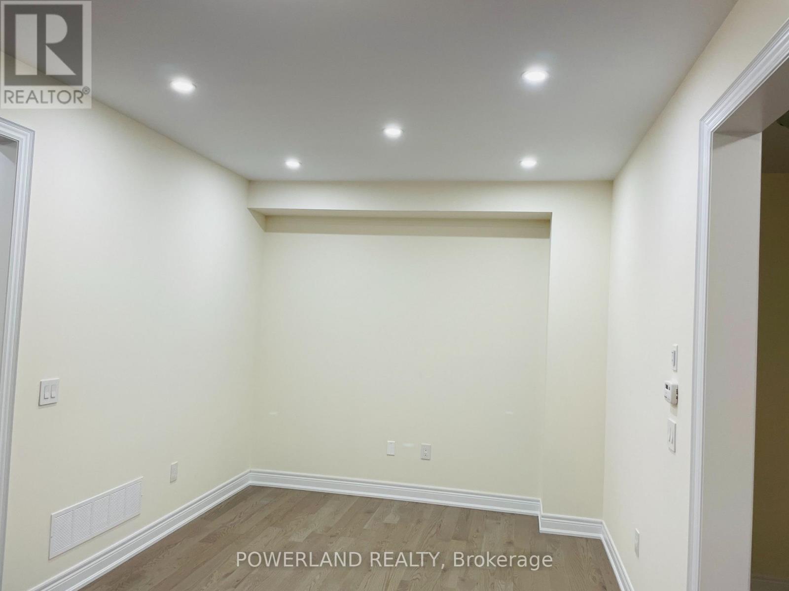 17 Hercules Club Drive, Richmond Hill, Ontario  L4E 1K6 - Photo 12 - N12550472