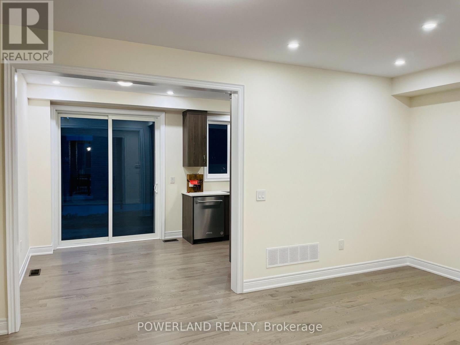 17 Hercules Club Drive, Richmond Hill, Ontario  L4E 1K6 - Photo 15 - N12550472