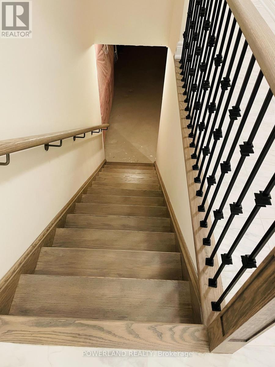 17 Hercules Club Drive, Richmond Hill, Ontario  L4E 1K6 - Photo 34 - N12550472