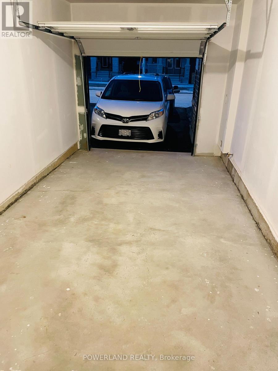 17 Hercules Club Drive, Richmond Hill, Ontario  L4E 1K6 - Photo 35 - N12550472