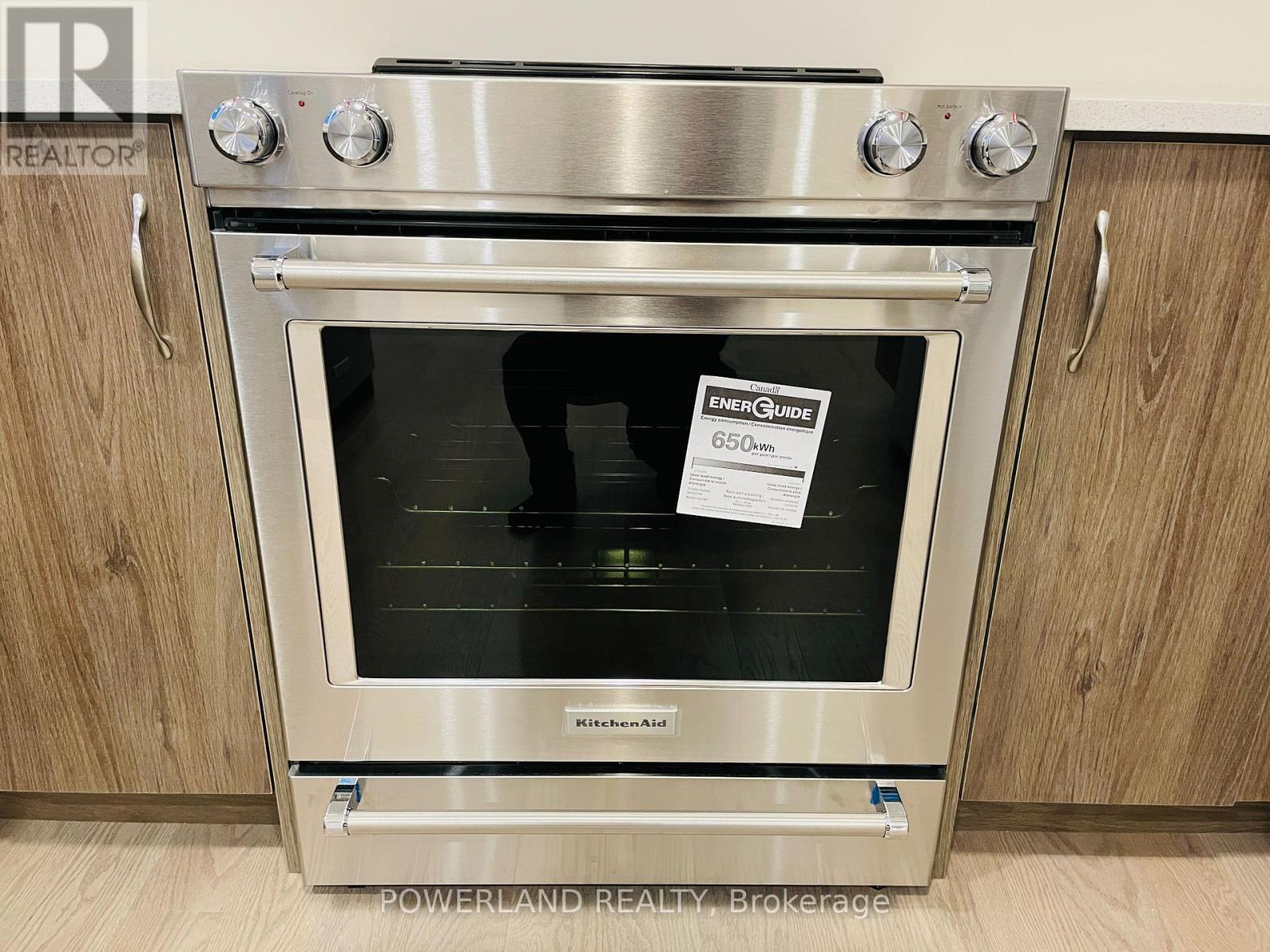 17 Hercules Club Drive, Richmond Hill, Ontario  L4E 1K6 - Photo 8 - N12550472