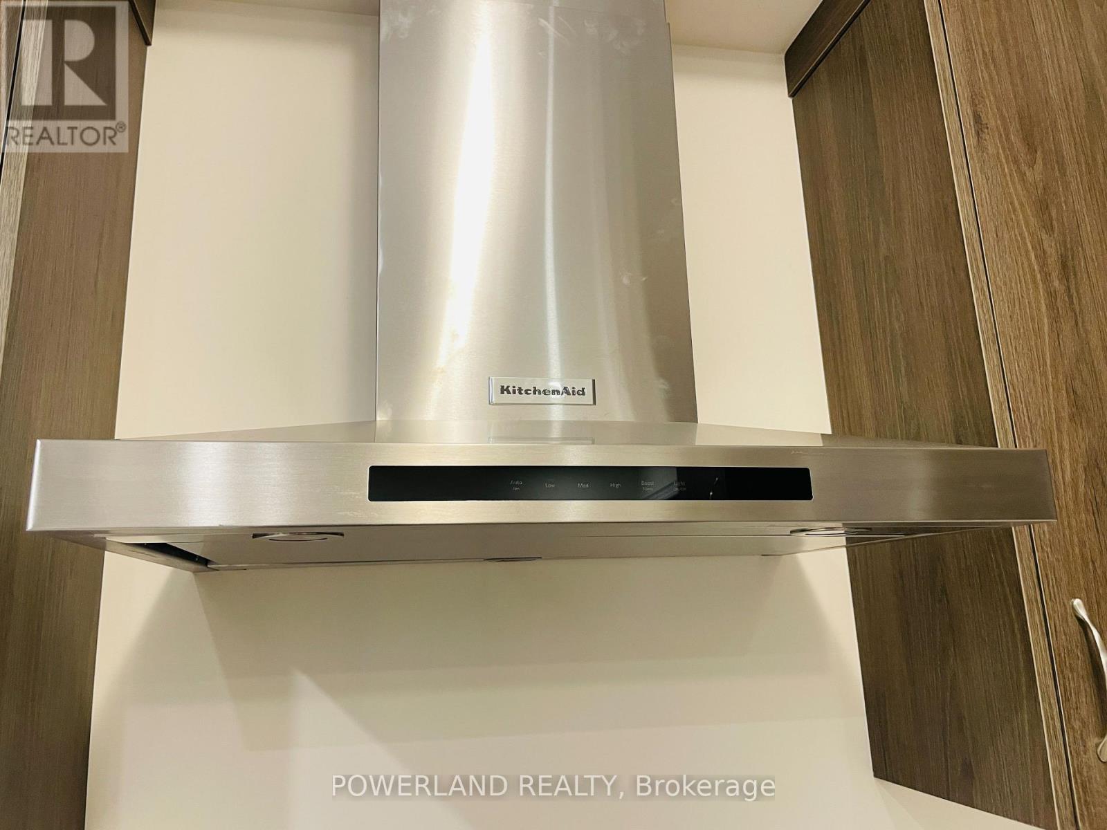 17 Hercules Club Drive, Richmond Hill, Ontario  L4E 1K6 - Photo 9 - N12550472