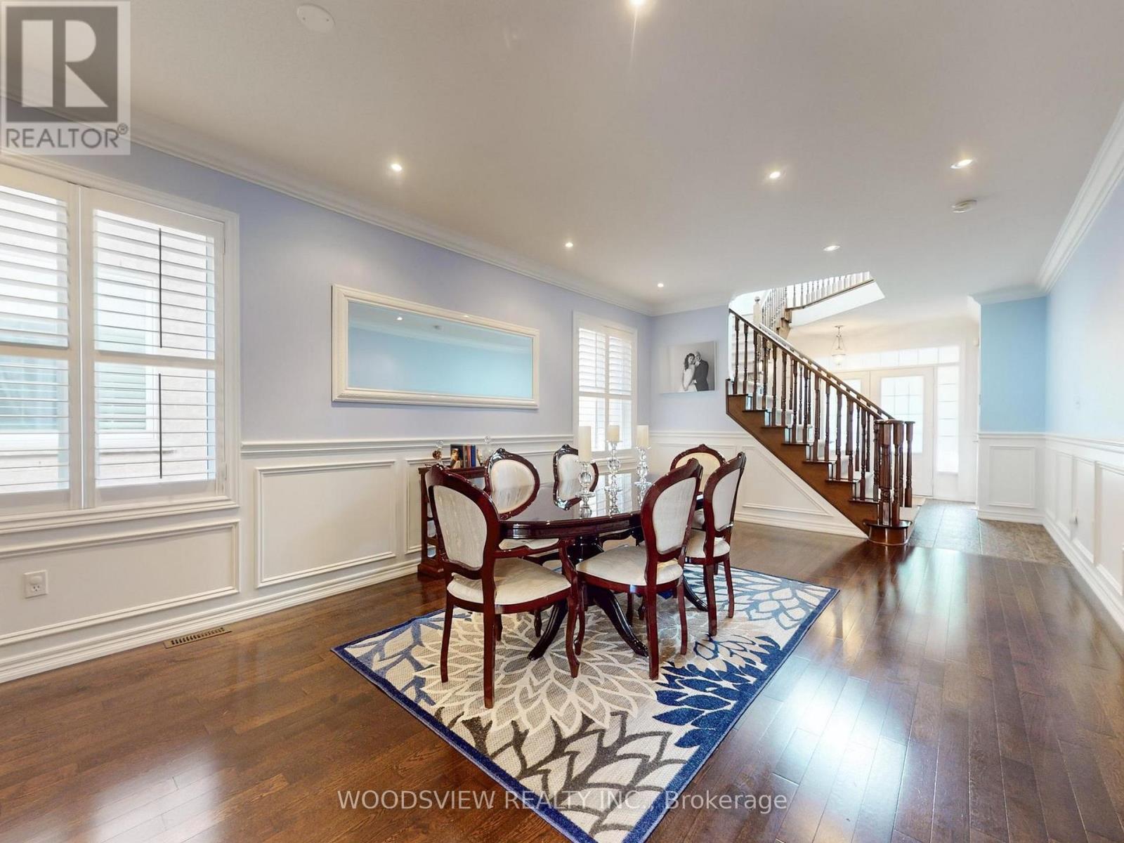 26 Manley Avenue, Whitchurch-Stouffville, Ontario  L4A 0C5 - Photo 5 - N12550512