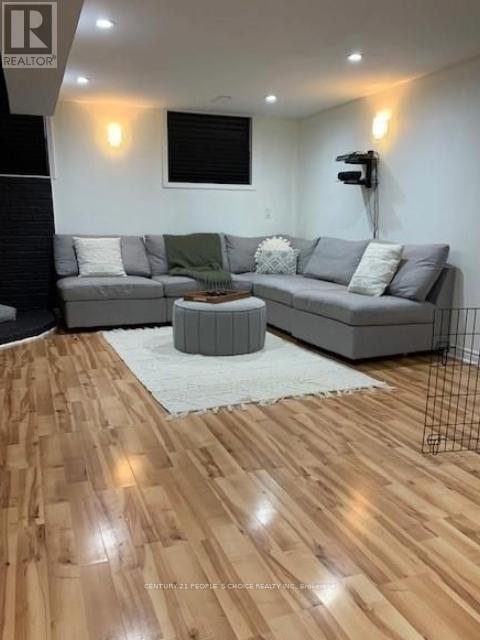 8166 Paddock Trail Drive, Niagara Falls, Ontario  L2H 1X3 - Photo 13 - X12538742