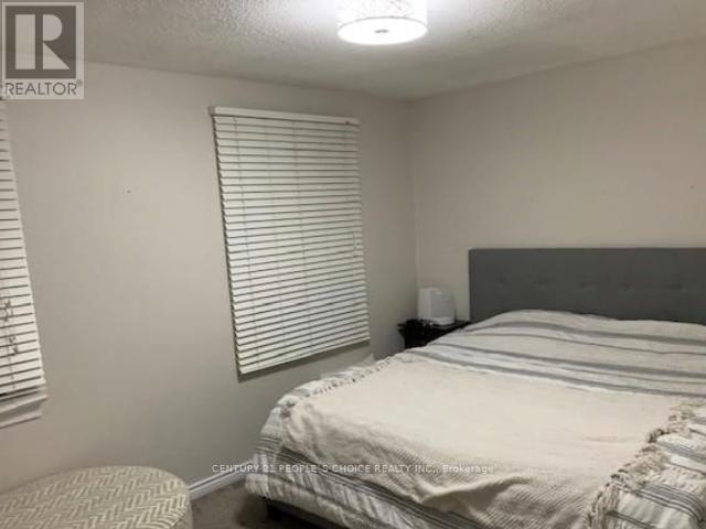 8166 Paddock Trail Drive, Niagara Falls, Ontario  L2H 1X3 - Photo 6 - X12538742