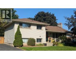 14 MEADOW Road, Brantford, Ontario