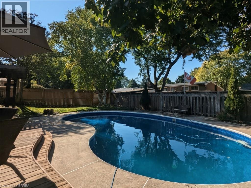 14 Meadow Road, Brantford, Ontario  N3R 3L1 - Photo 29 - 40777591