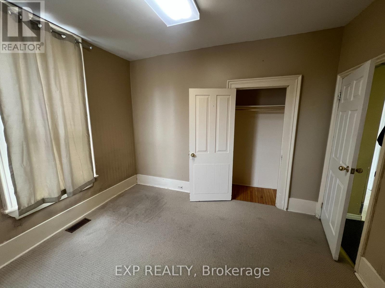 Main - 30 First Avenue, Orangeville, Ontario  L9W 1H8 - Photo 10 - W12550356