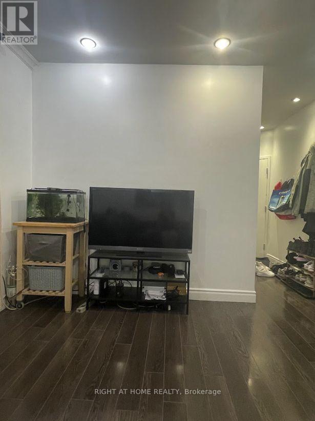 Main - 75 Bartlett Avenue, Toronto, Ontario  M6H 3E8 - Photo 11 - W12550430